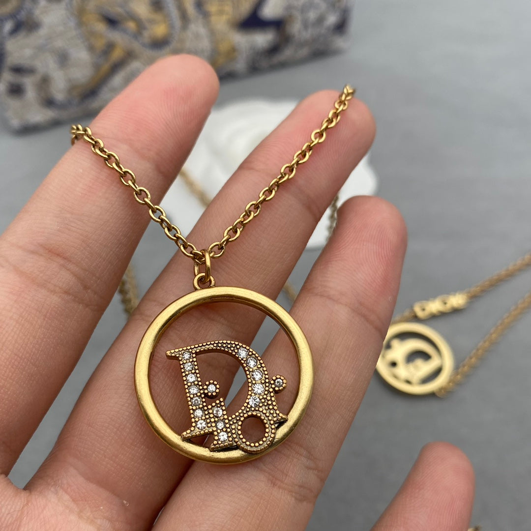 14D252XDE Stylish Rings Earring Bracelets Necklaces