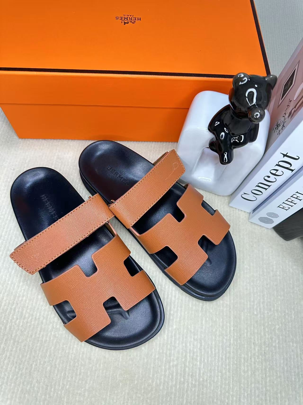 255QH27ZDE Stylish leather shoes