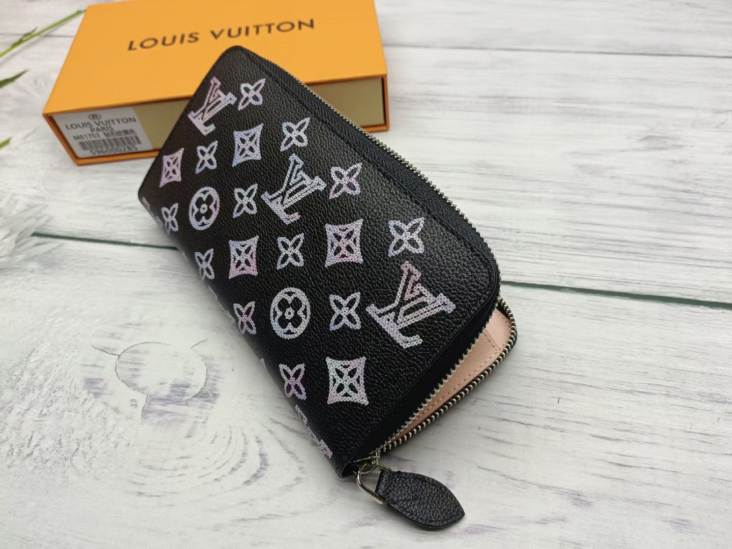 1XE102BDE Stylish leather wallets