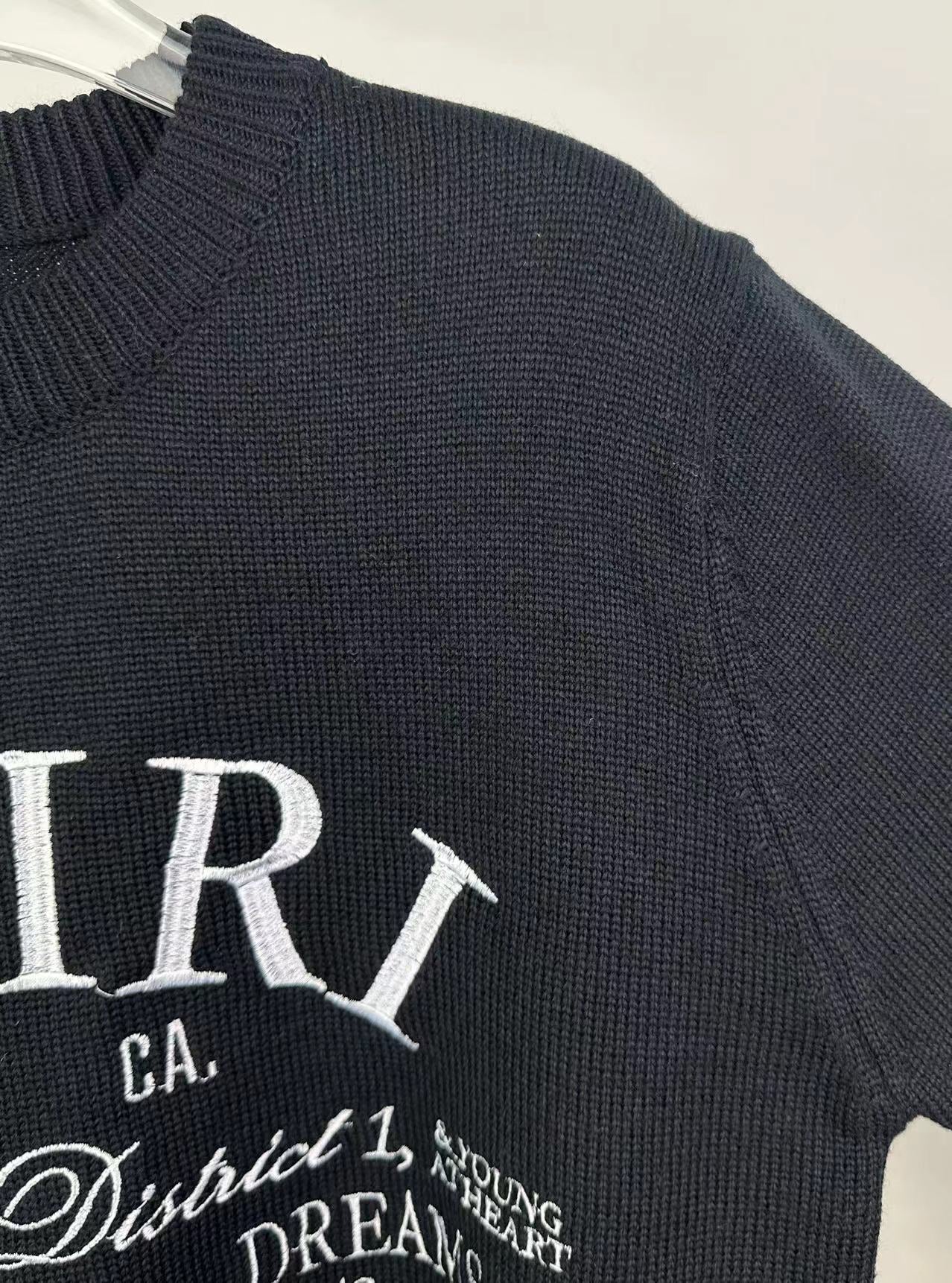 14A361UDE Stylish Sweaters