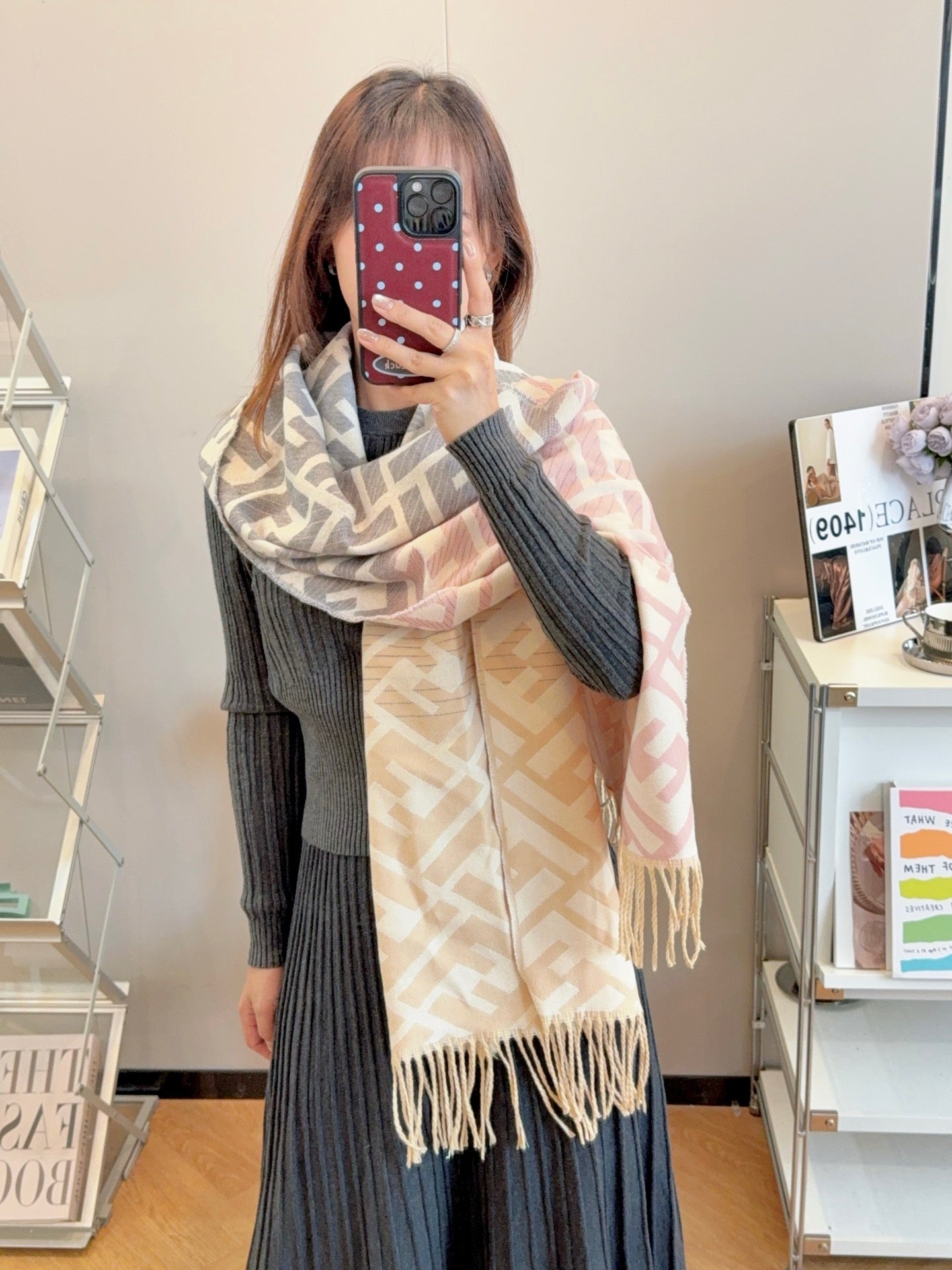 175RF39WDE Stylish Winter Scarves