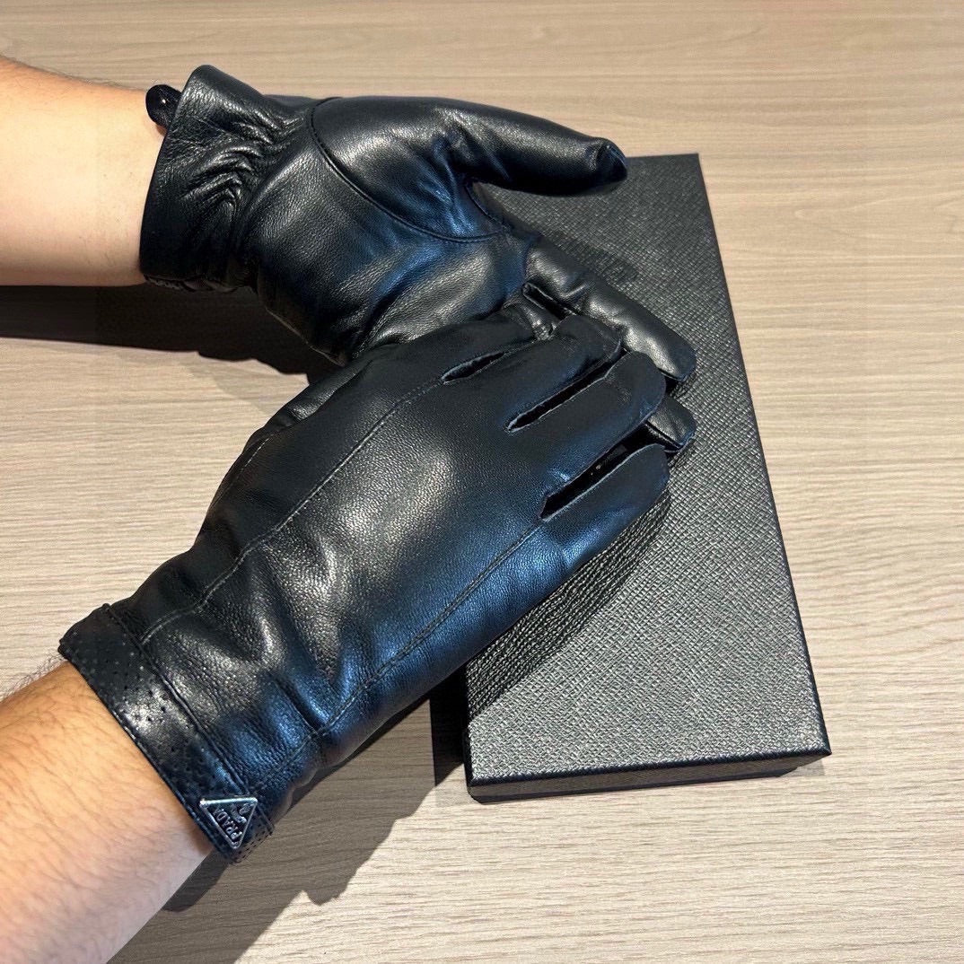 14PD48SDE Stylish sheepskin gloves