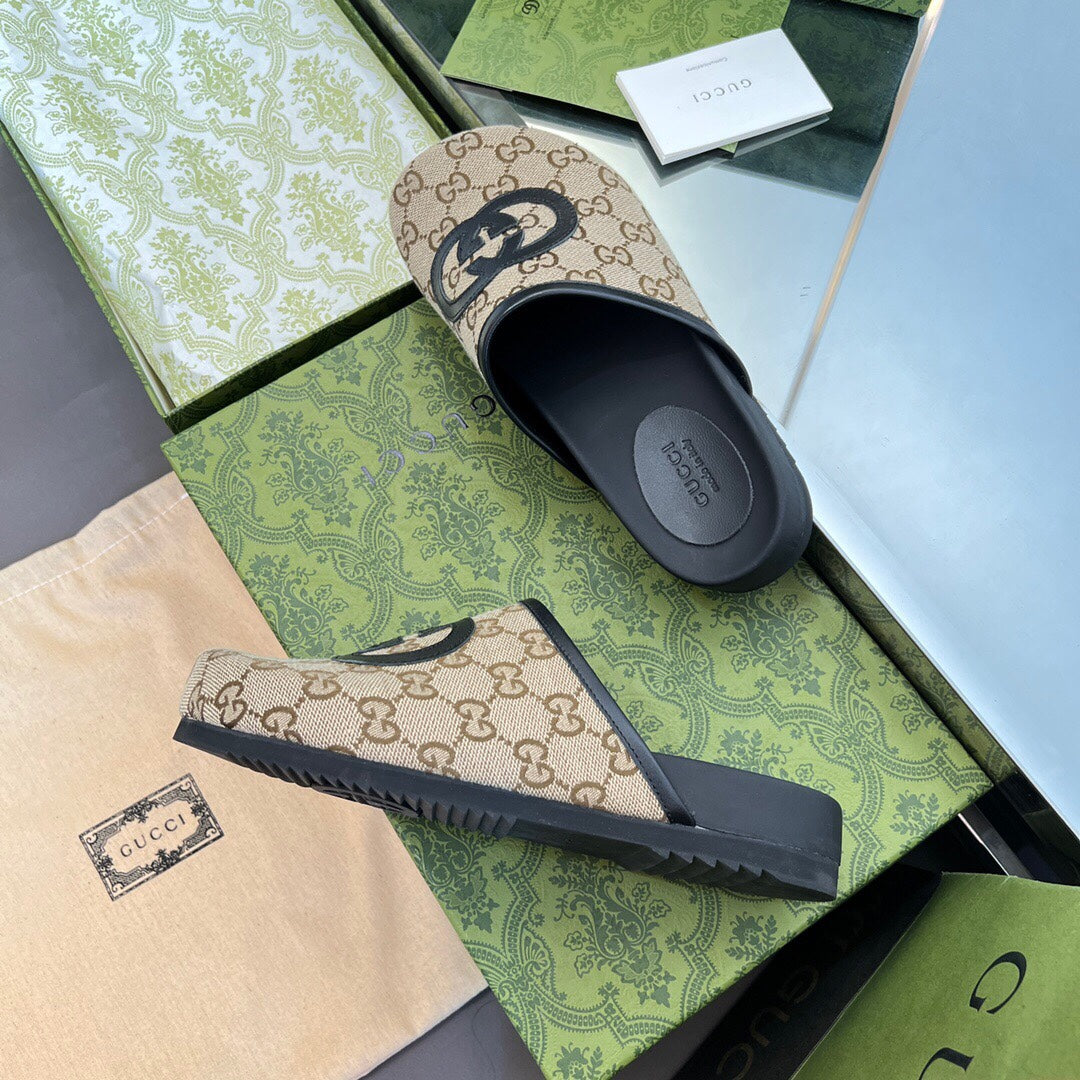 2YB26ZDE Stylish Slippers