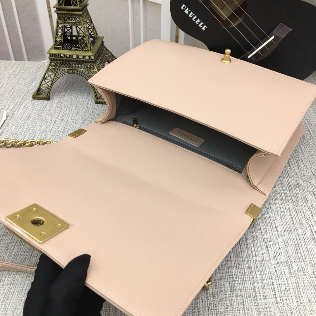 5C60BDE Stylish leather bag