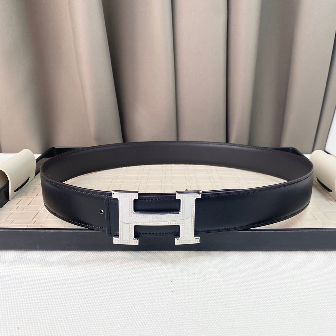 14H114PDE Stylish High quality belt With full package