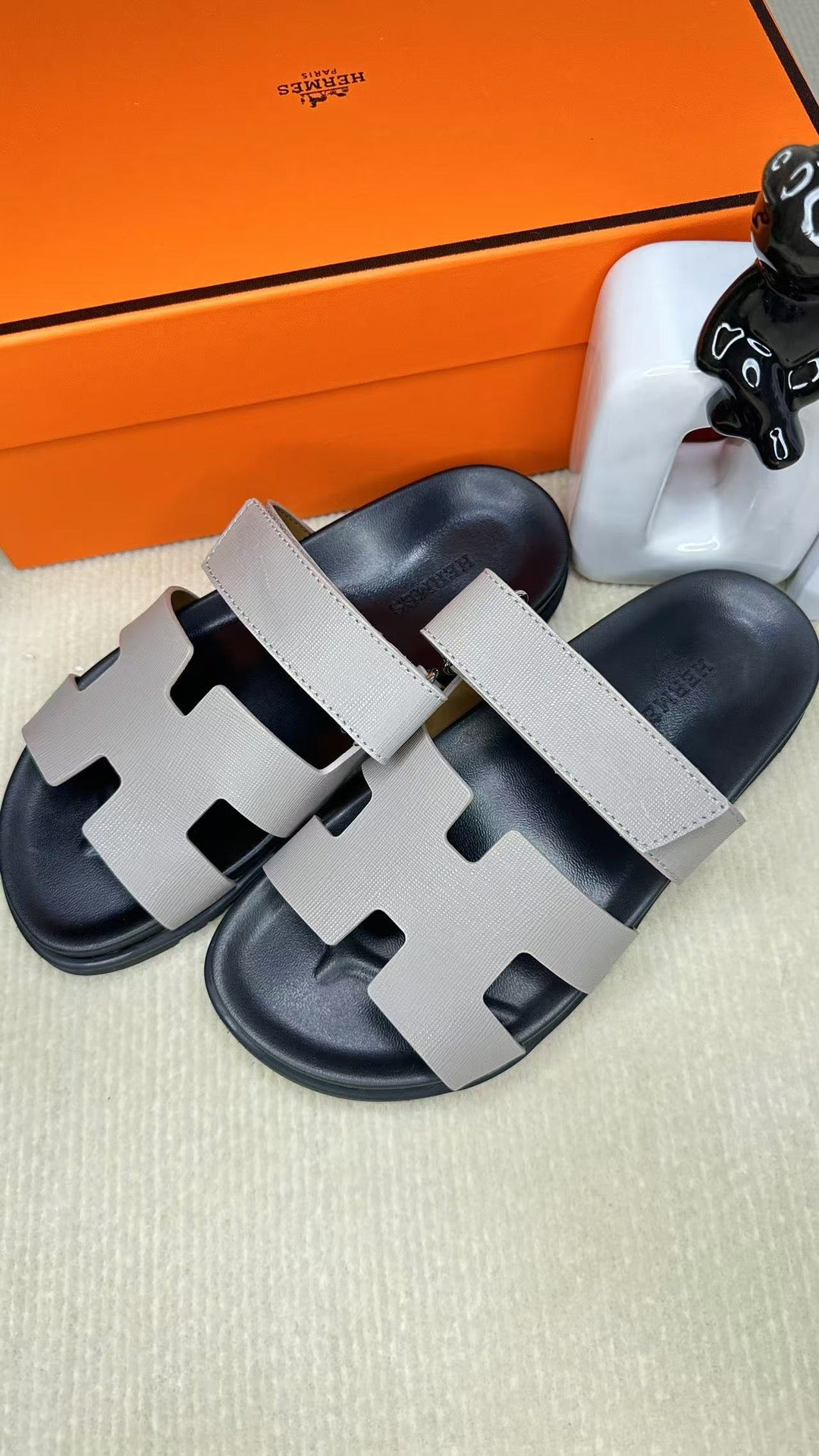 255QH26ZDE Stylish leather shoes