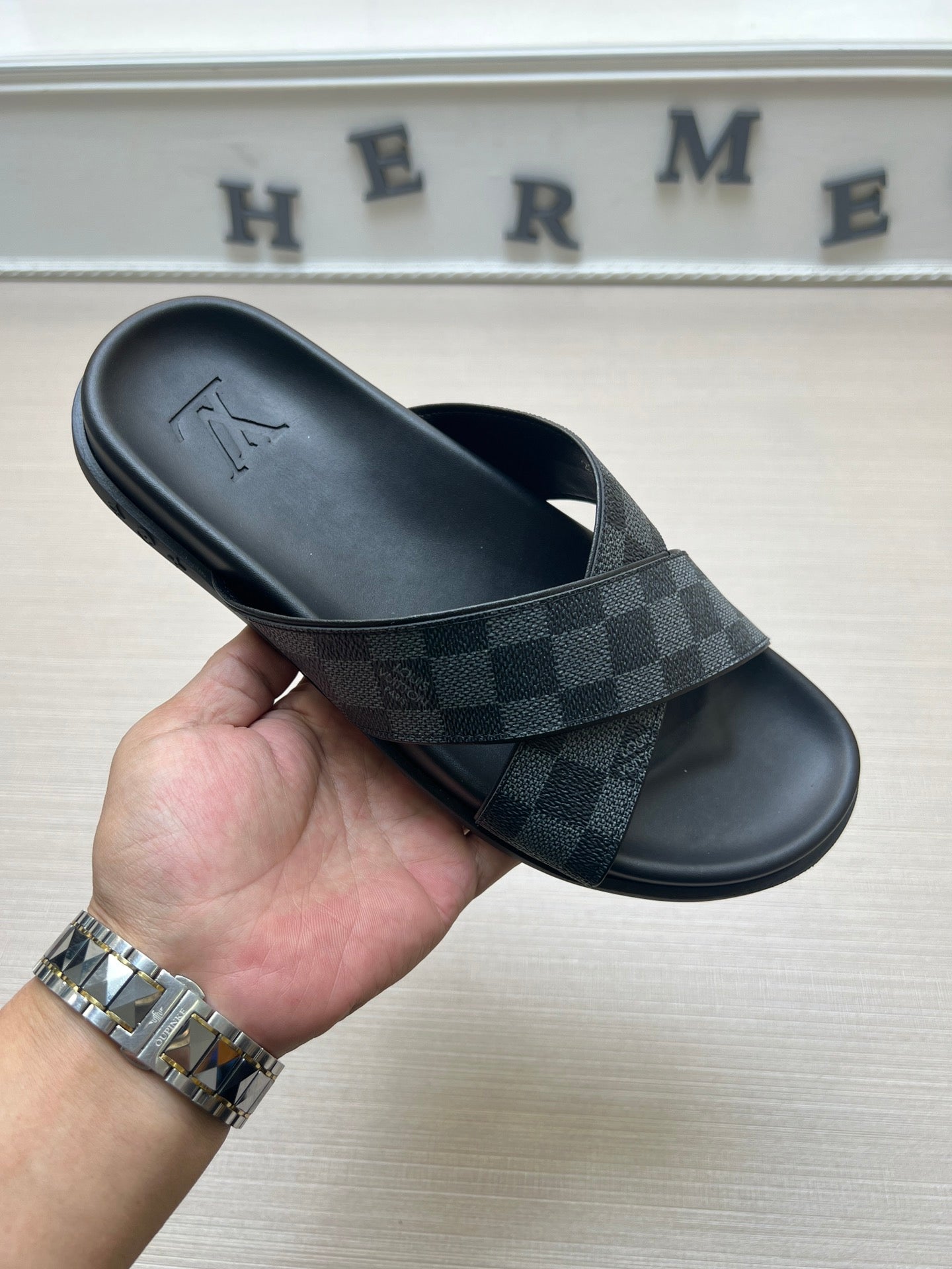 54E59ZDE Stylish slippers