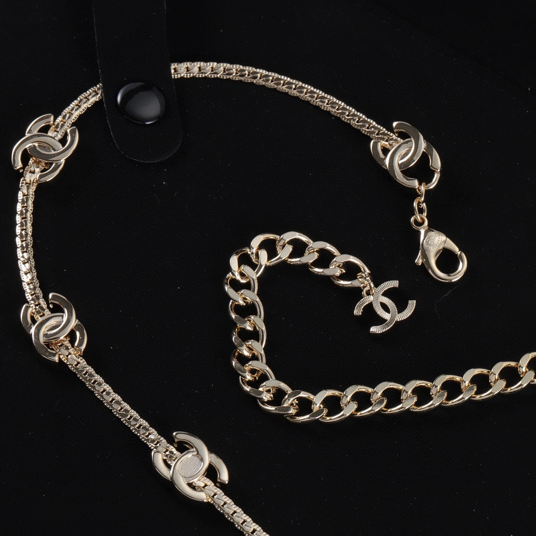 14C1090XDE Stylish Necklaces