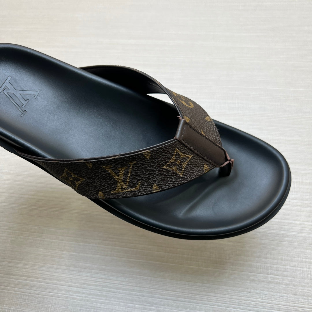 54E57ZDE Stylish slippers