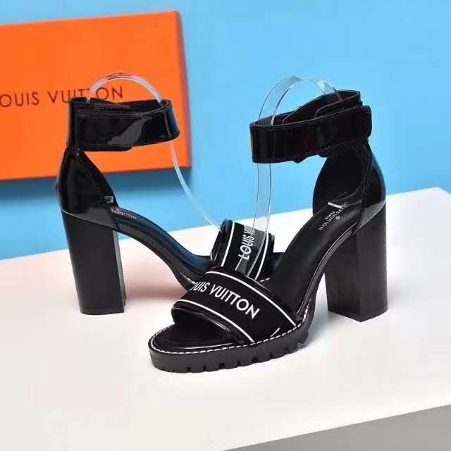 245RE32ZDE Stylish leather High heels