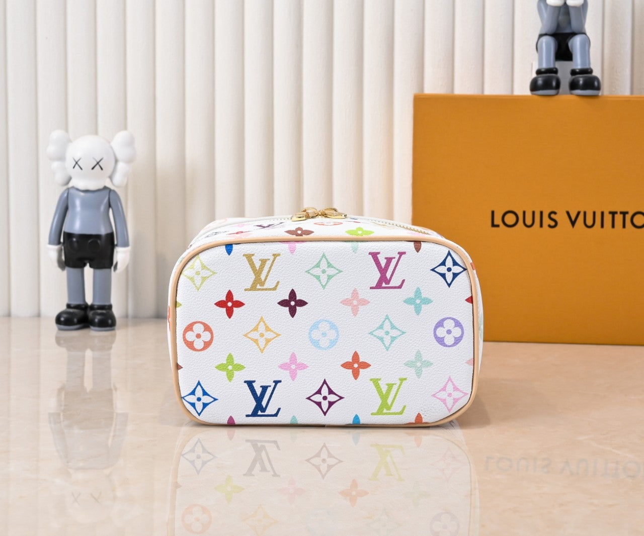 15XE11BDE Stylish leather bag