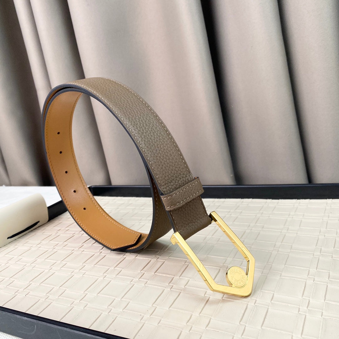14H107PDE Stylish High quality belt With full package