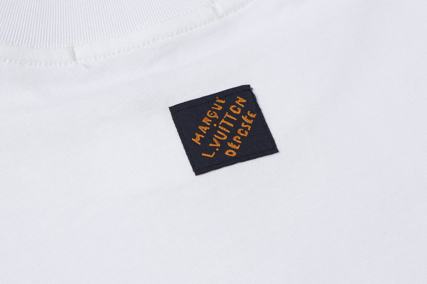 145RE147UDE Stylish T-shirt