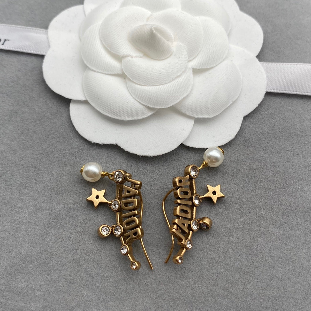 14D968EDE Stylish Earrings
