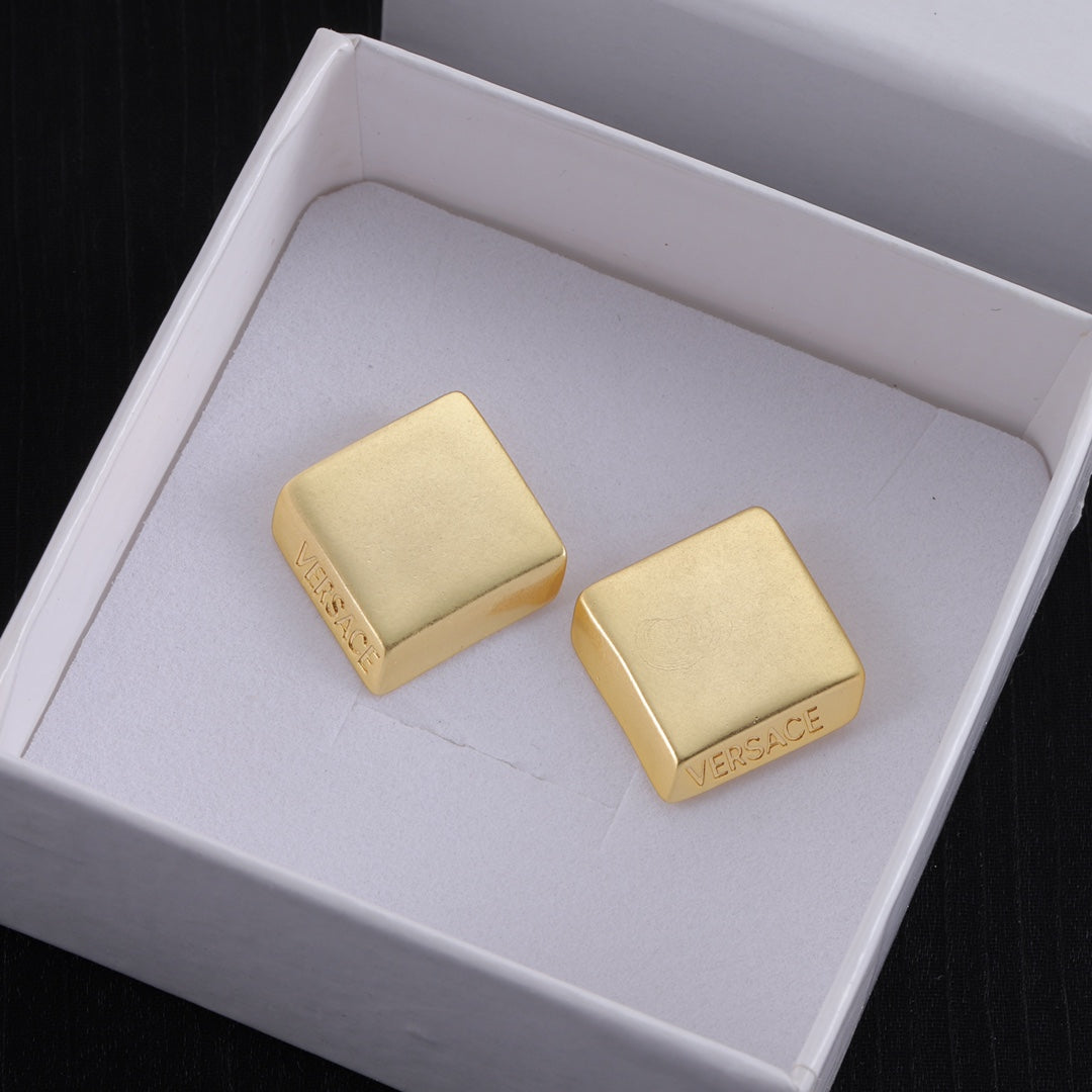 14V1025EDE Stylish Earrings