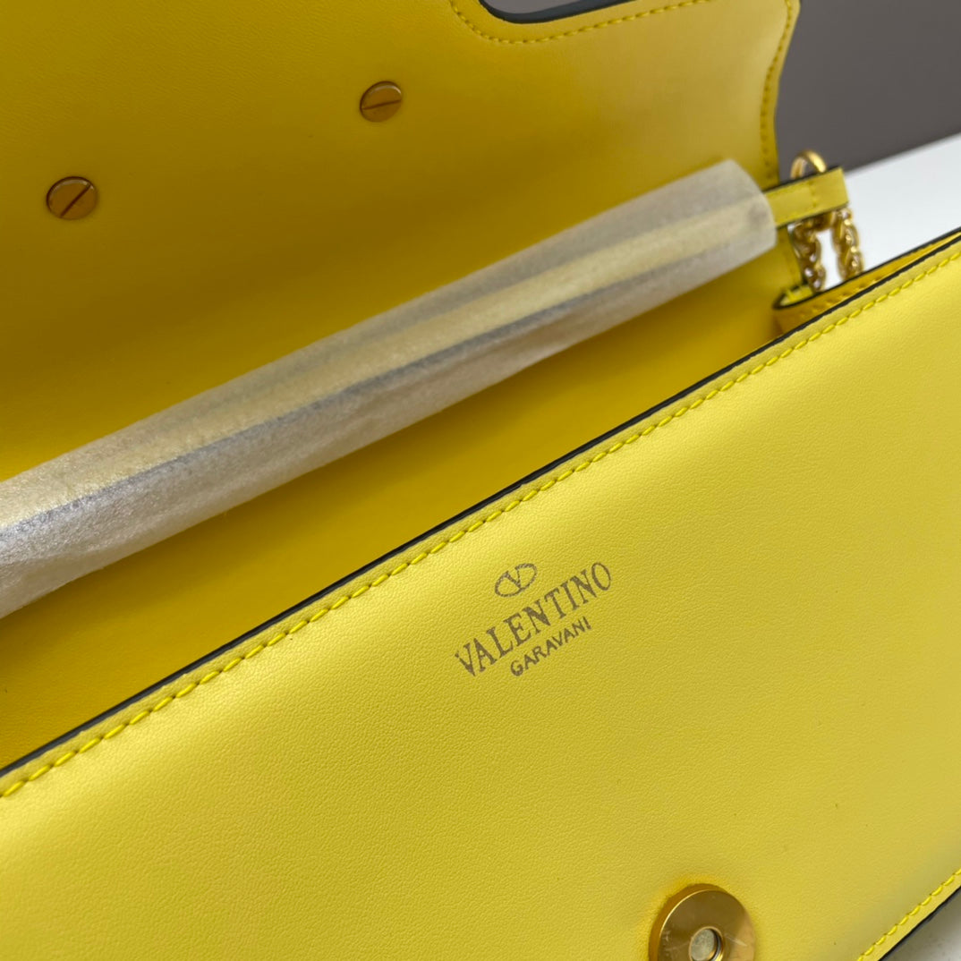 155NVL2BDE Stylish leather bag