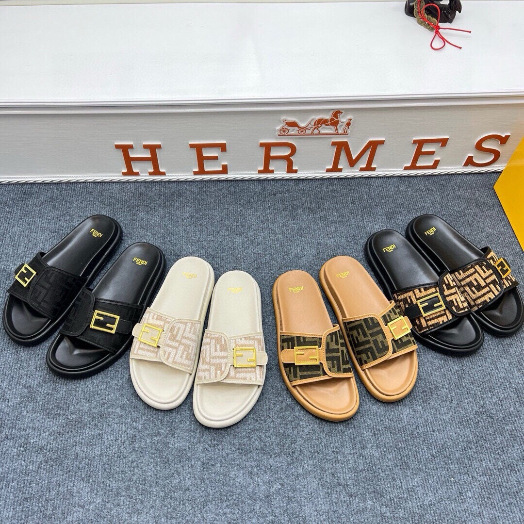 54F37ZDE Stylish slippers