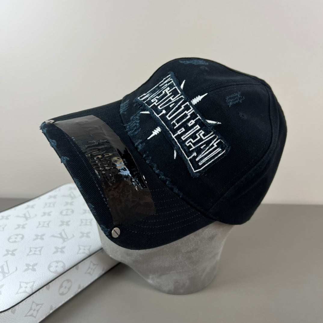 125ZJ528MDE Stylish hats