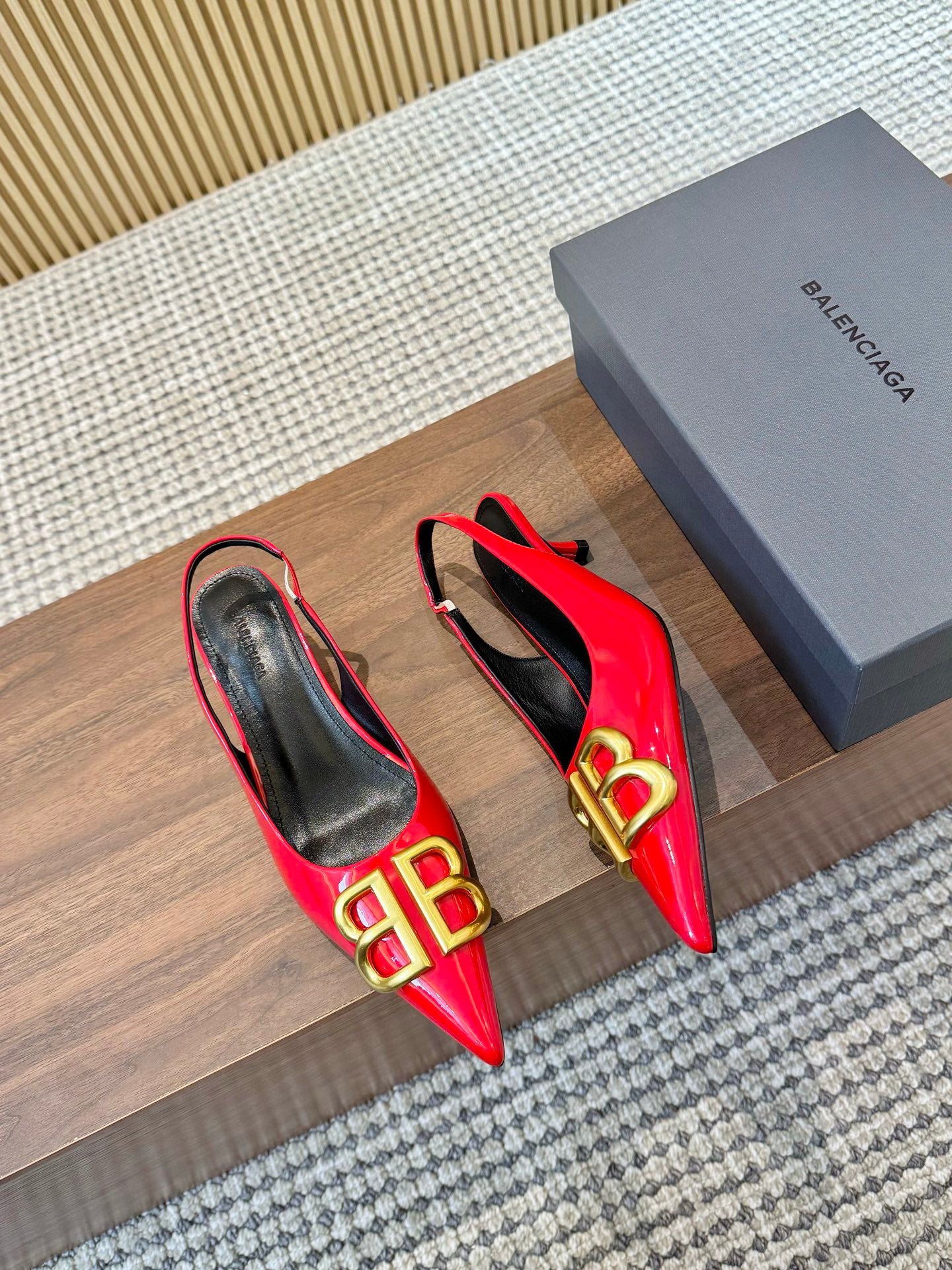 255QJ45ZDE Stylish leather High heels