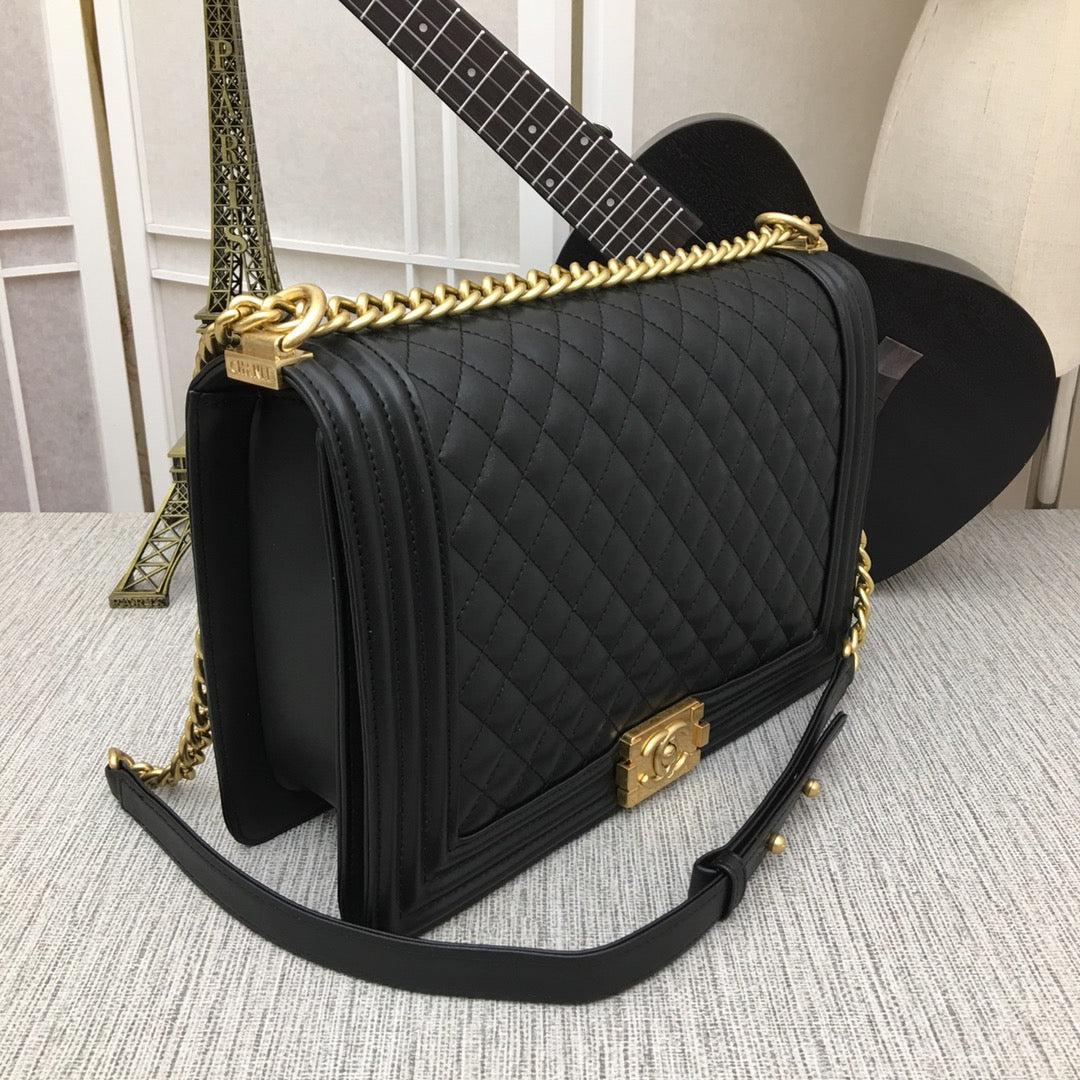 5C60BDE Stylish leather bag