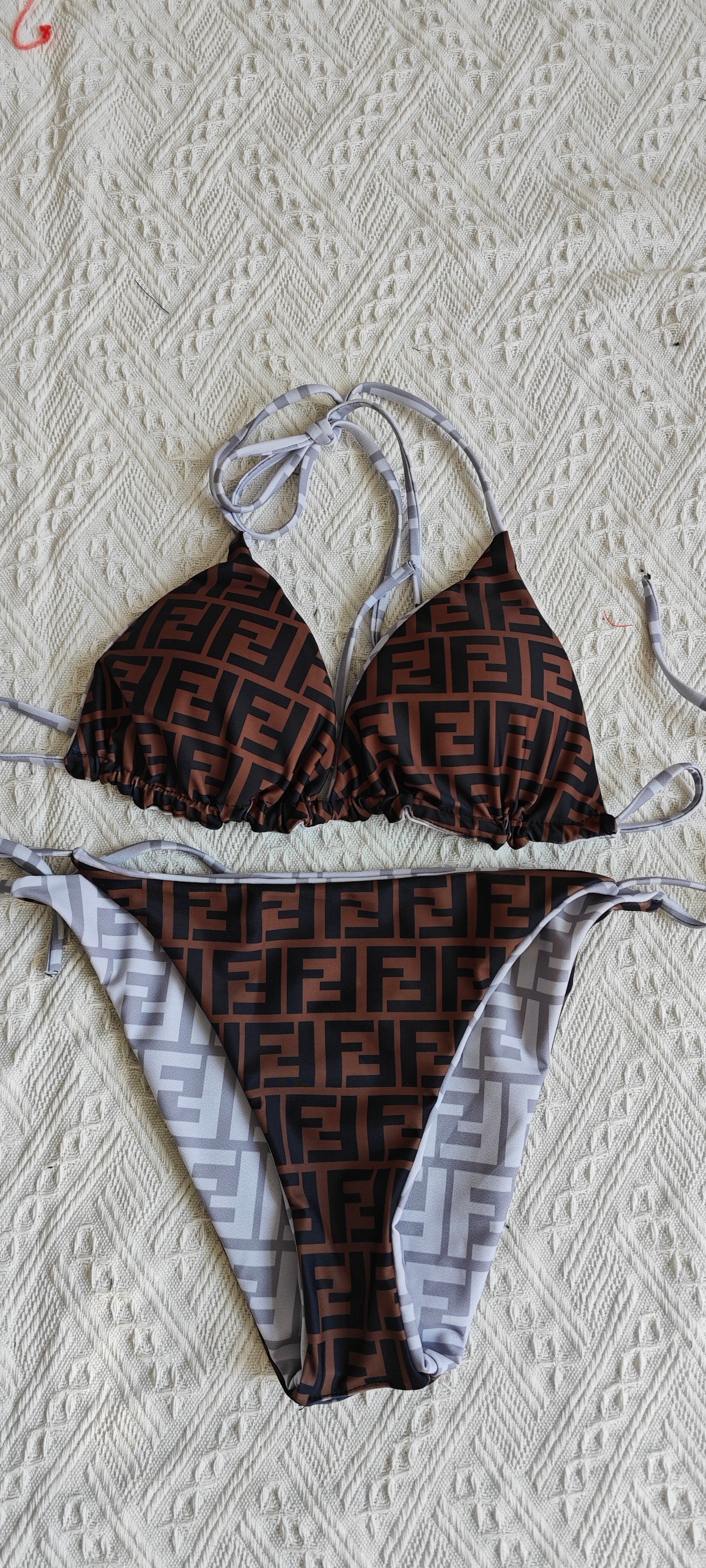 14F22YDE Stylish Bikini swimsuit