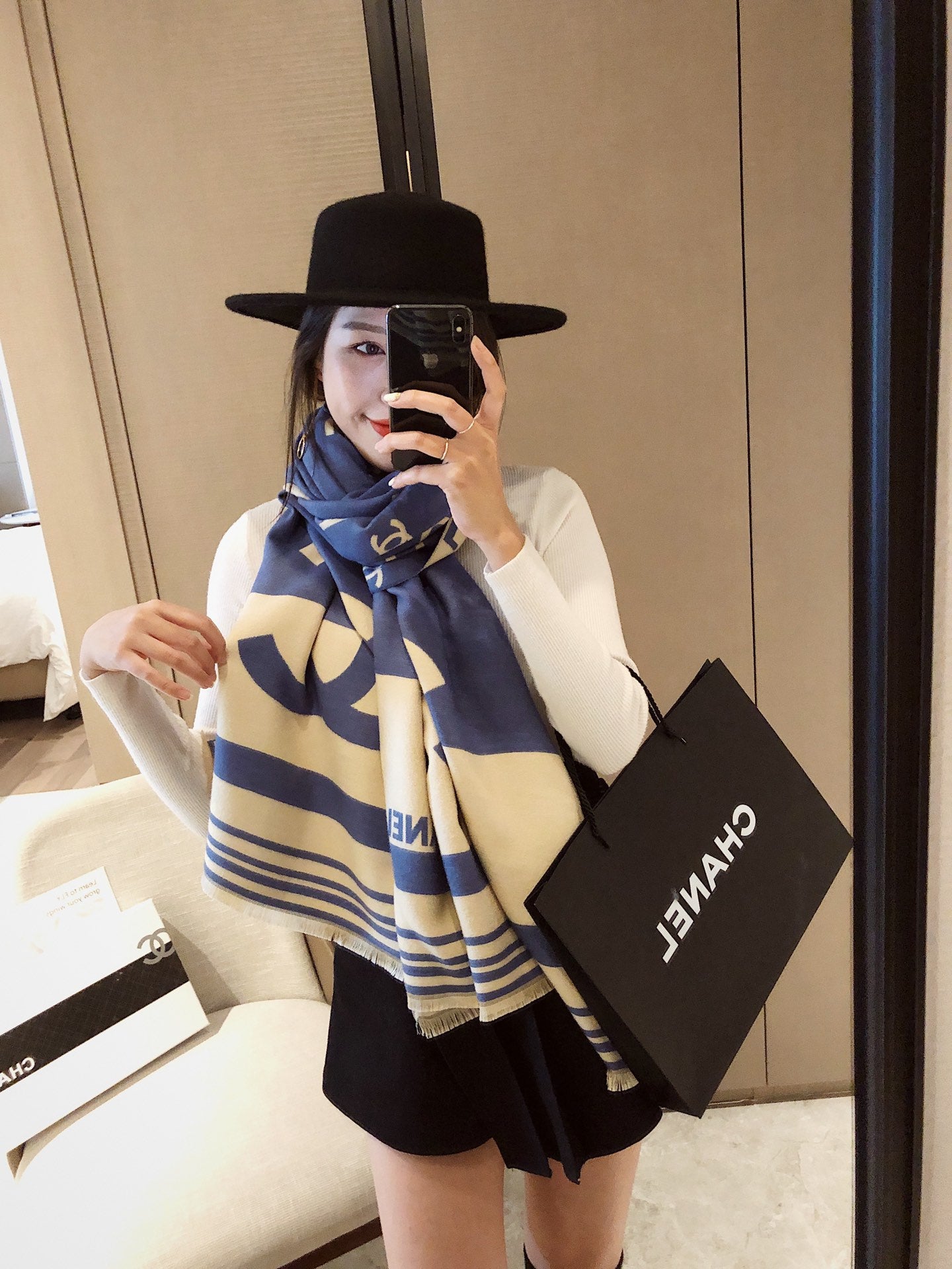 175RC34WDE Stylish Winter Scarves