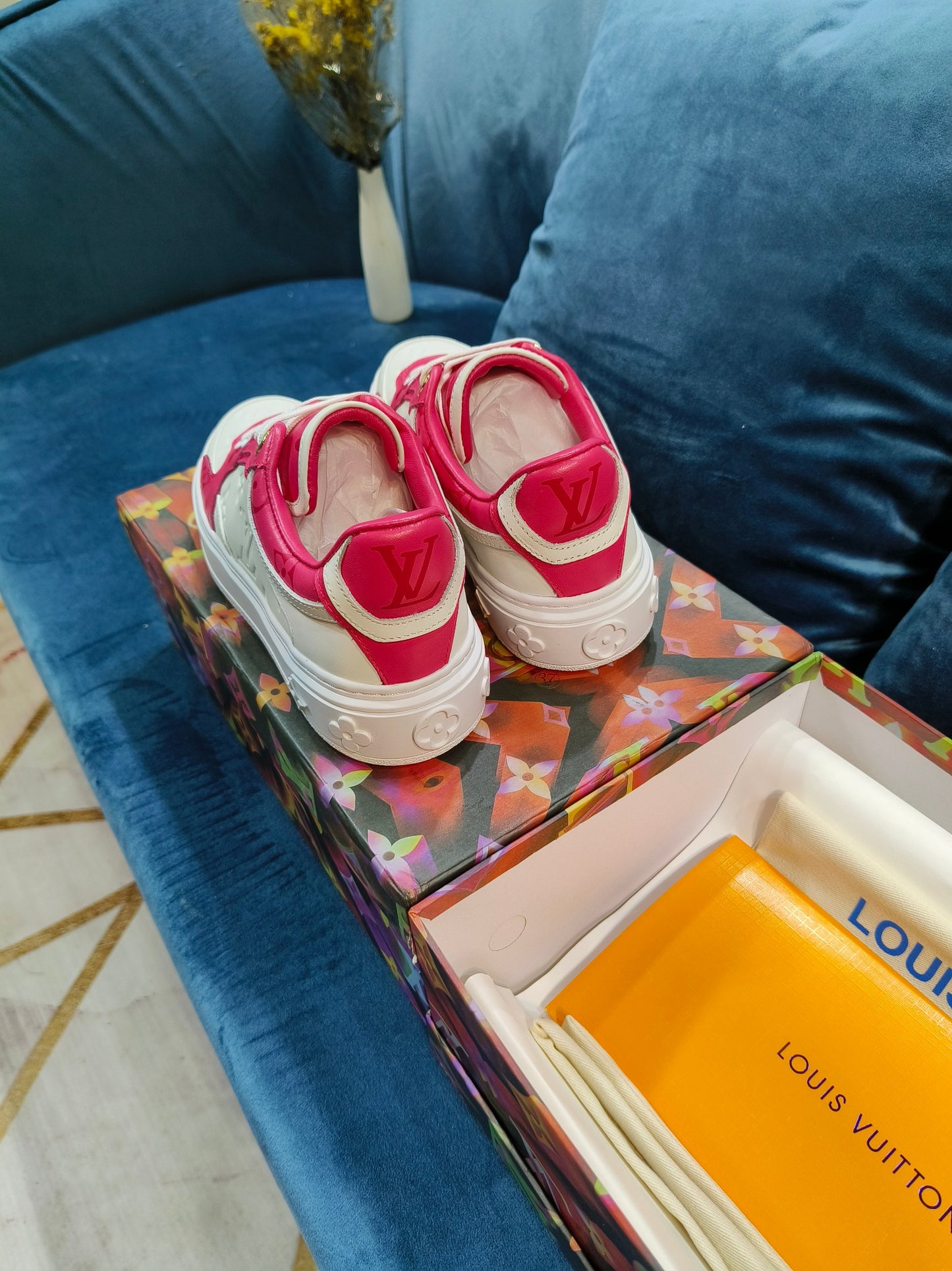 2YE45ZDE Stylish Sneakers