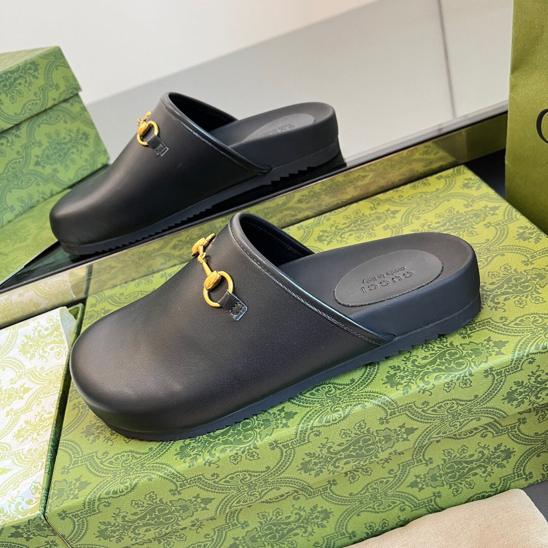 2YB26ZDE Stylish Slippers