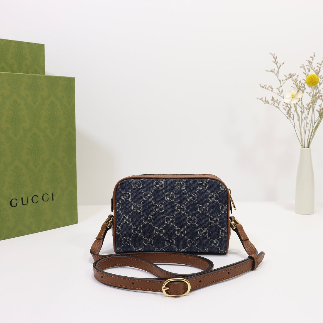 XB18BDE Stylish leather bag