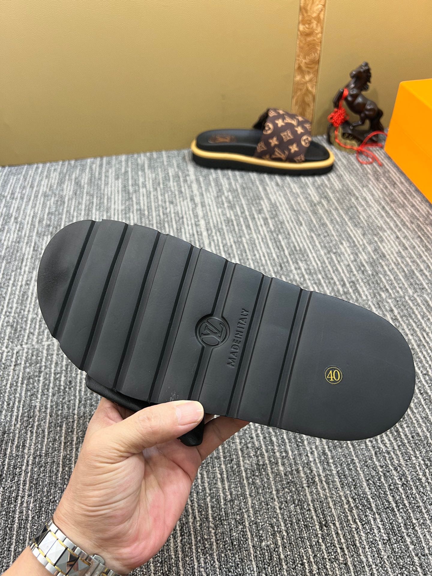 5XF120ZDE Stylish leather quality Slippers