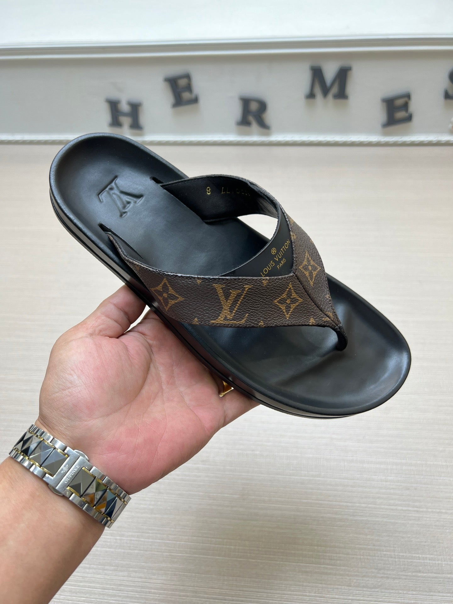 54E85ZDE Stylish slippers