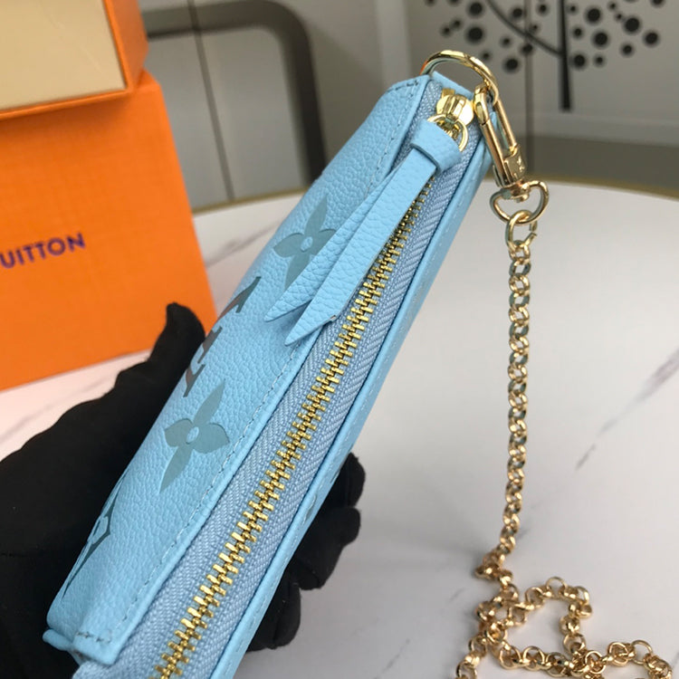 1E043BDE Stylish leather bag
