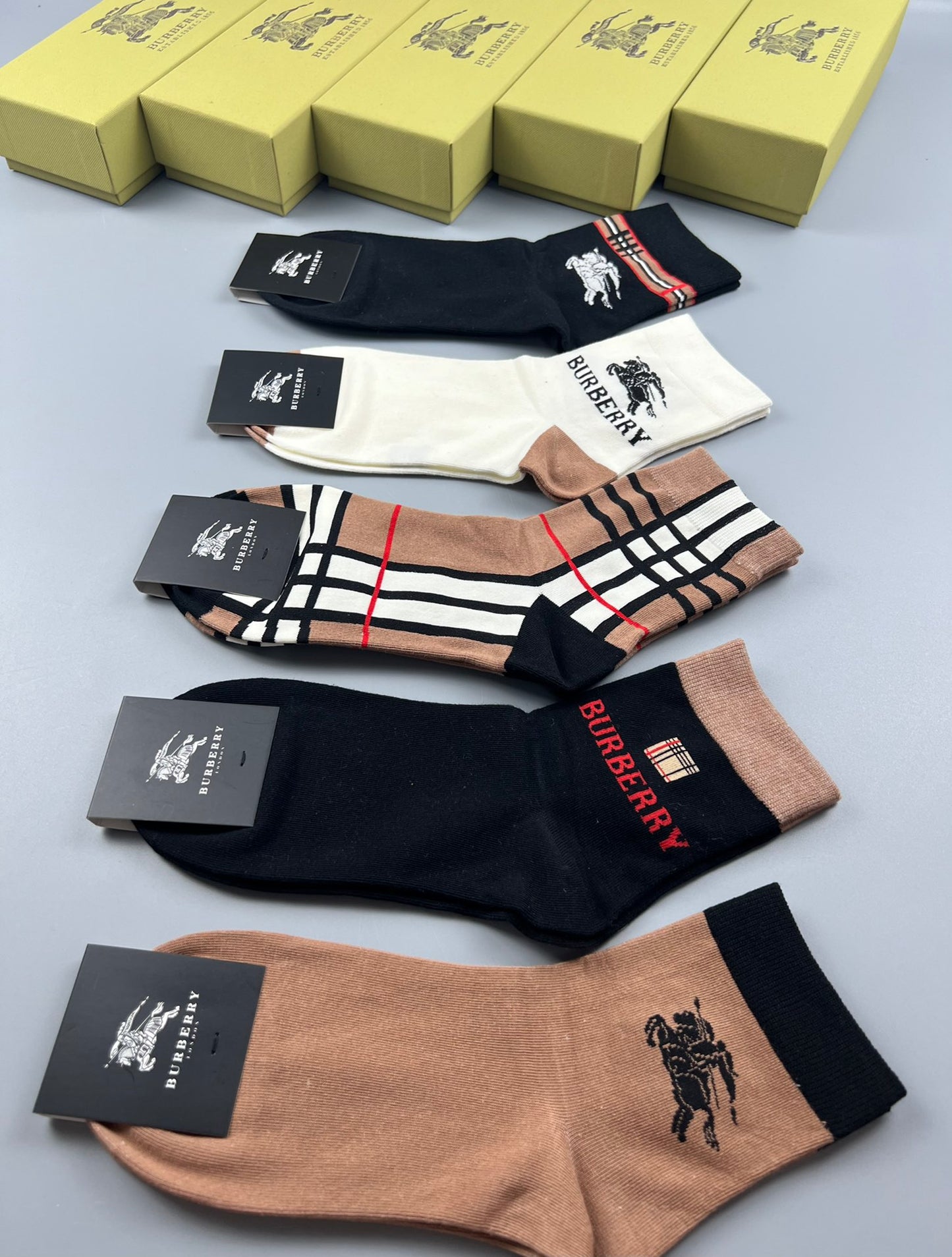 235QR67SDE Stylish socks(5 pairs )
