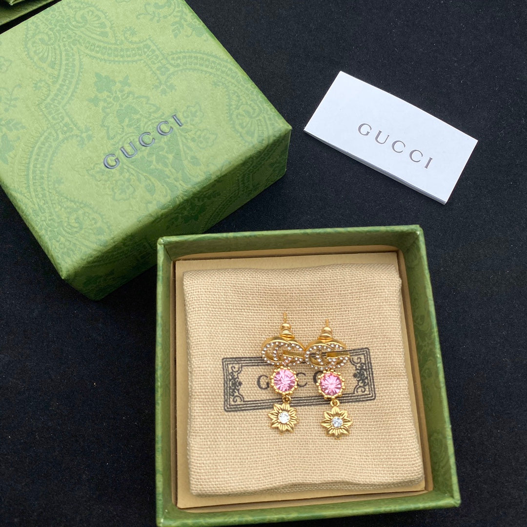 14B1095EDE Stylish Earrings