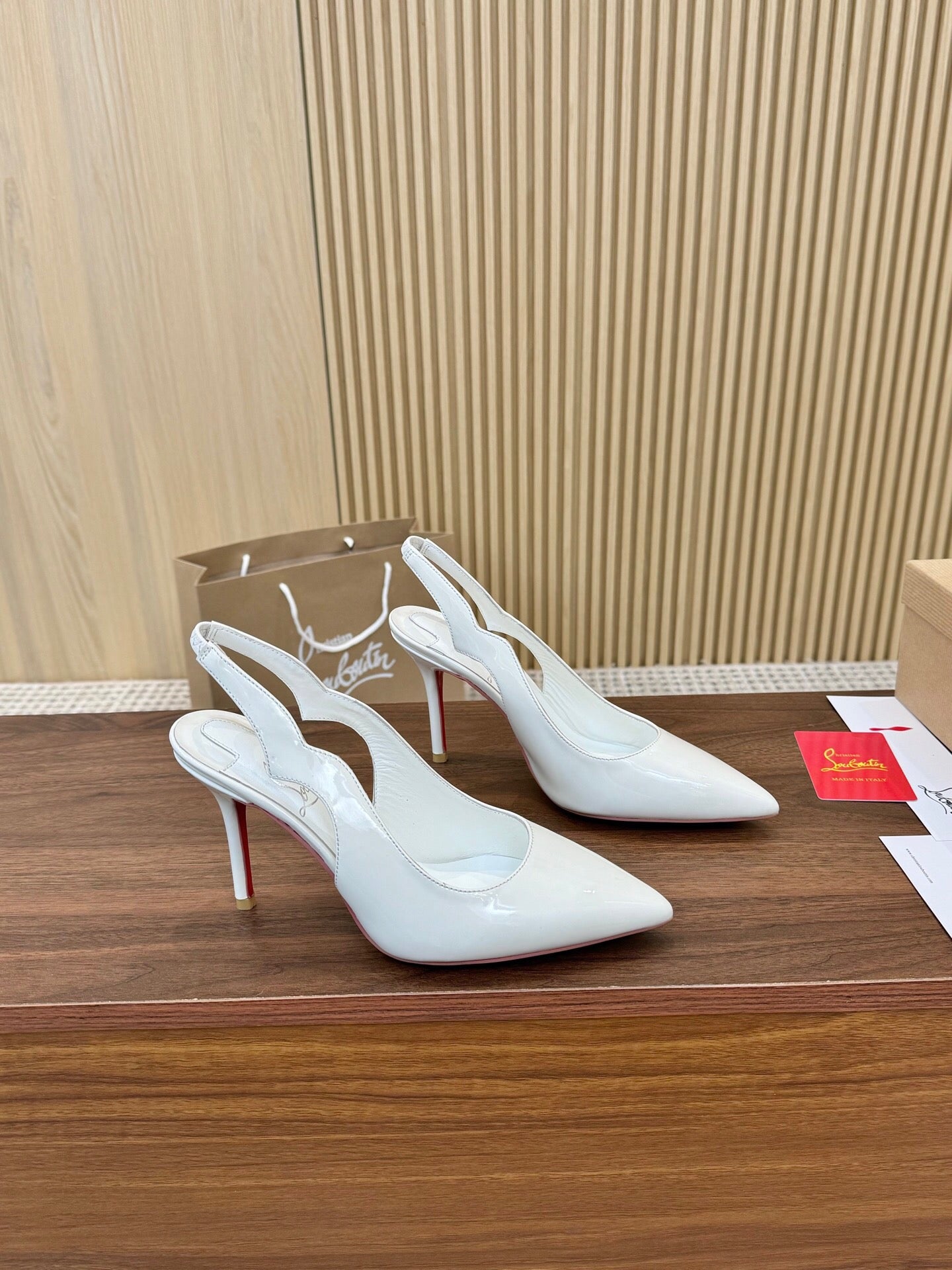 275NA5ZDE Stylish leather High heels