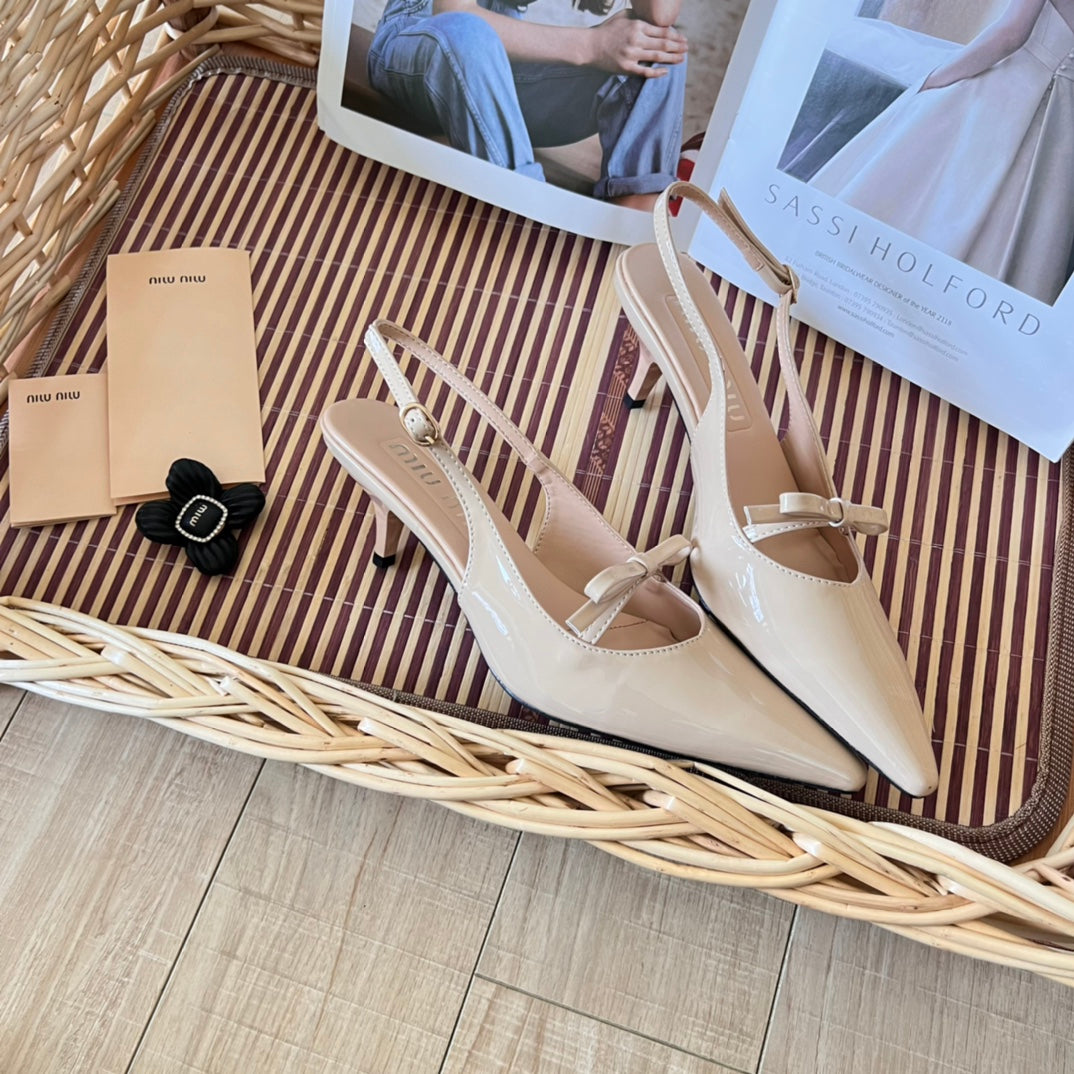 14A200ZDE Stylish High heels Heel height 5cm