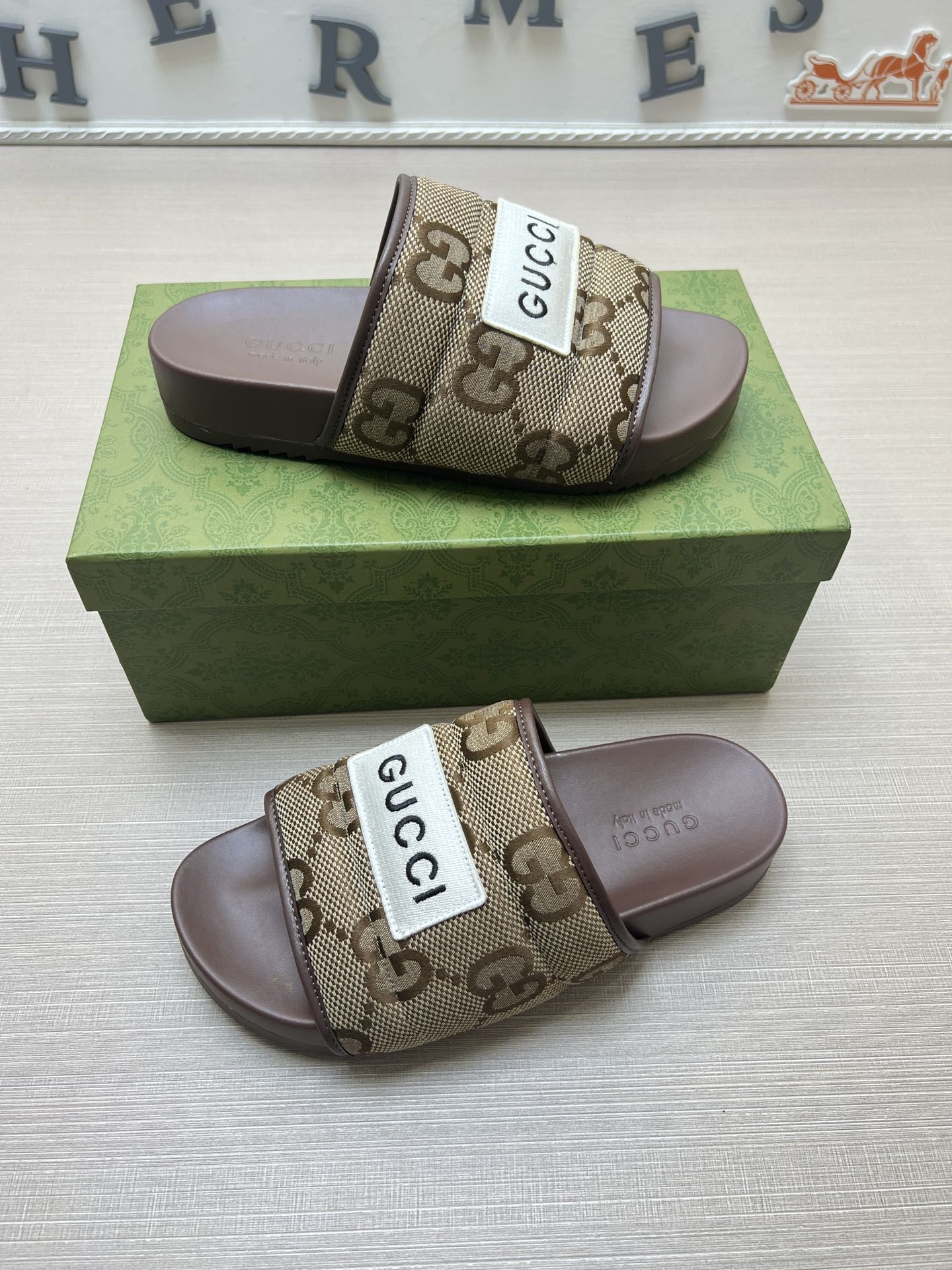 54B49ZDE Stylish slippers