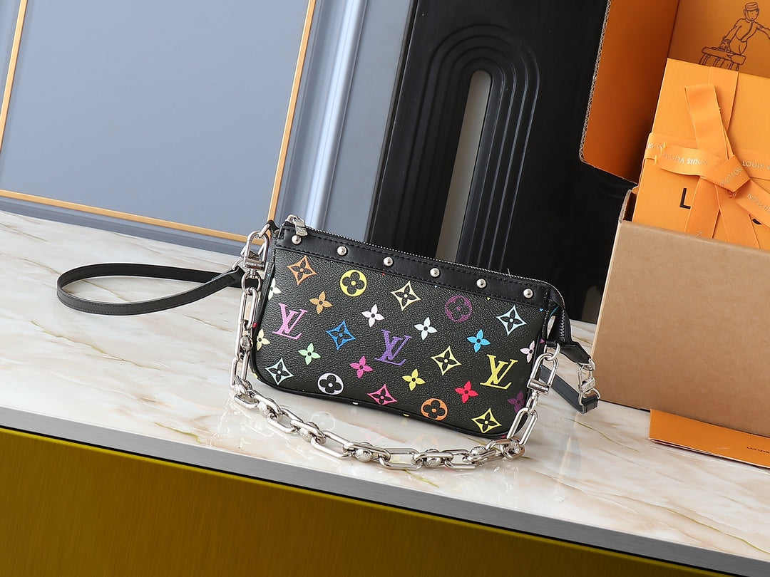 15XE12BDE Stylish leather bag