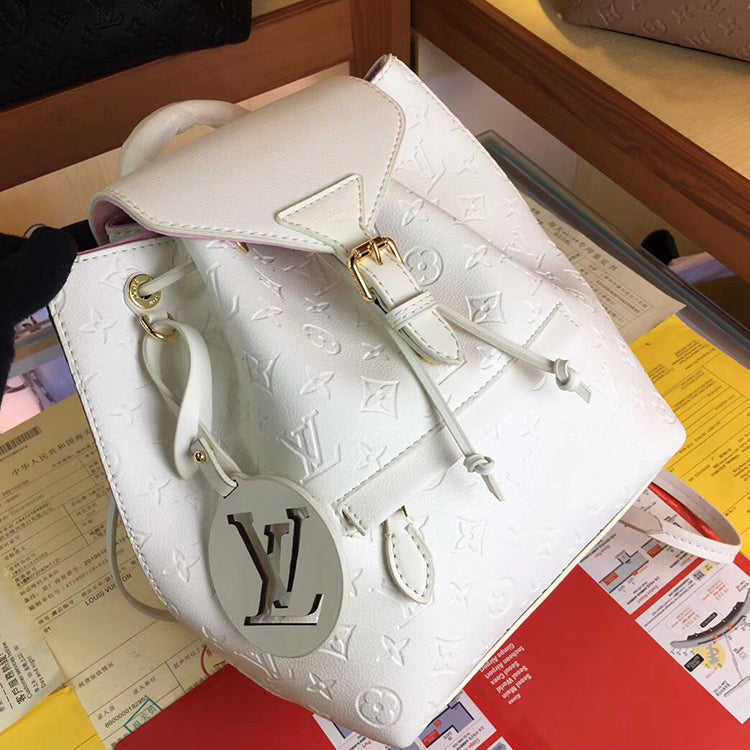 1E065BDE Stylish leather bag