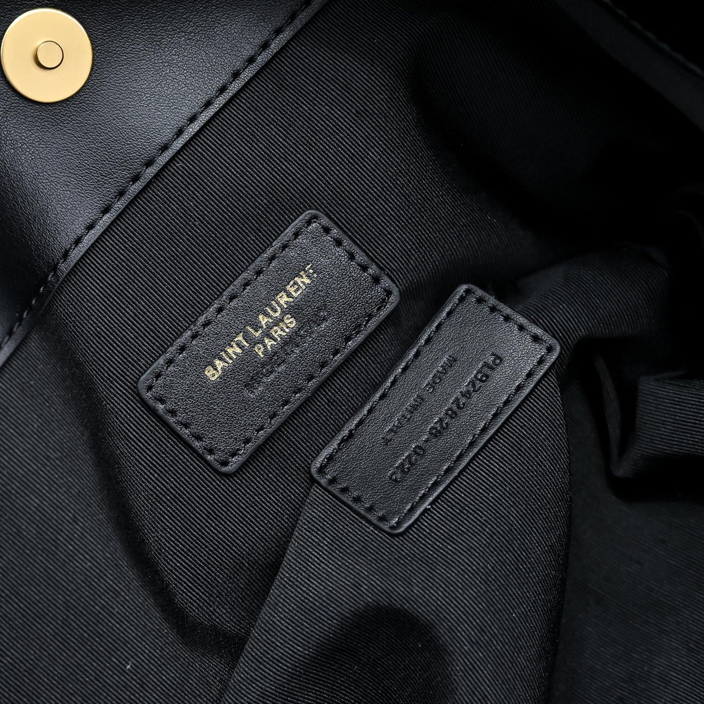 15RSL38BDE Stylish leather bag