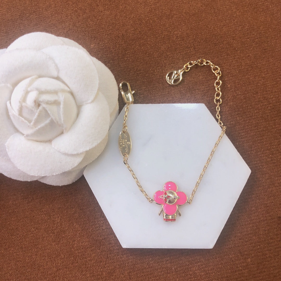 1YE300XDE Stylish Bracelets Necklaces