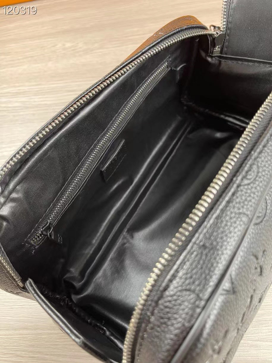 155RE1BDE Stylish leather bag