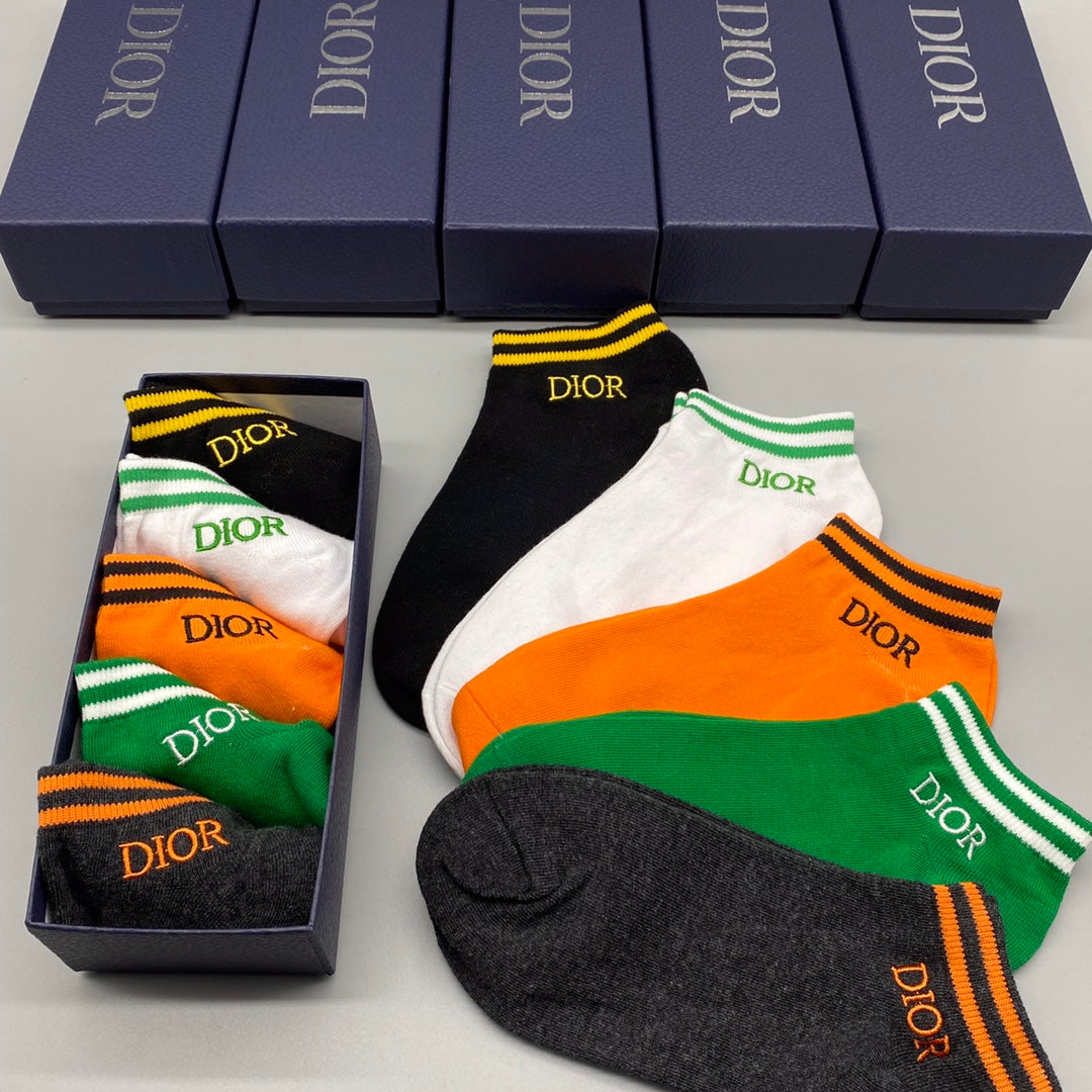 235QB63SDE Stylish socks(5 pairs )