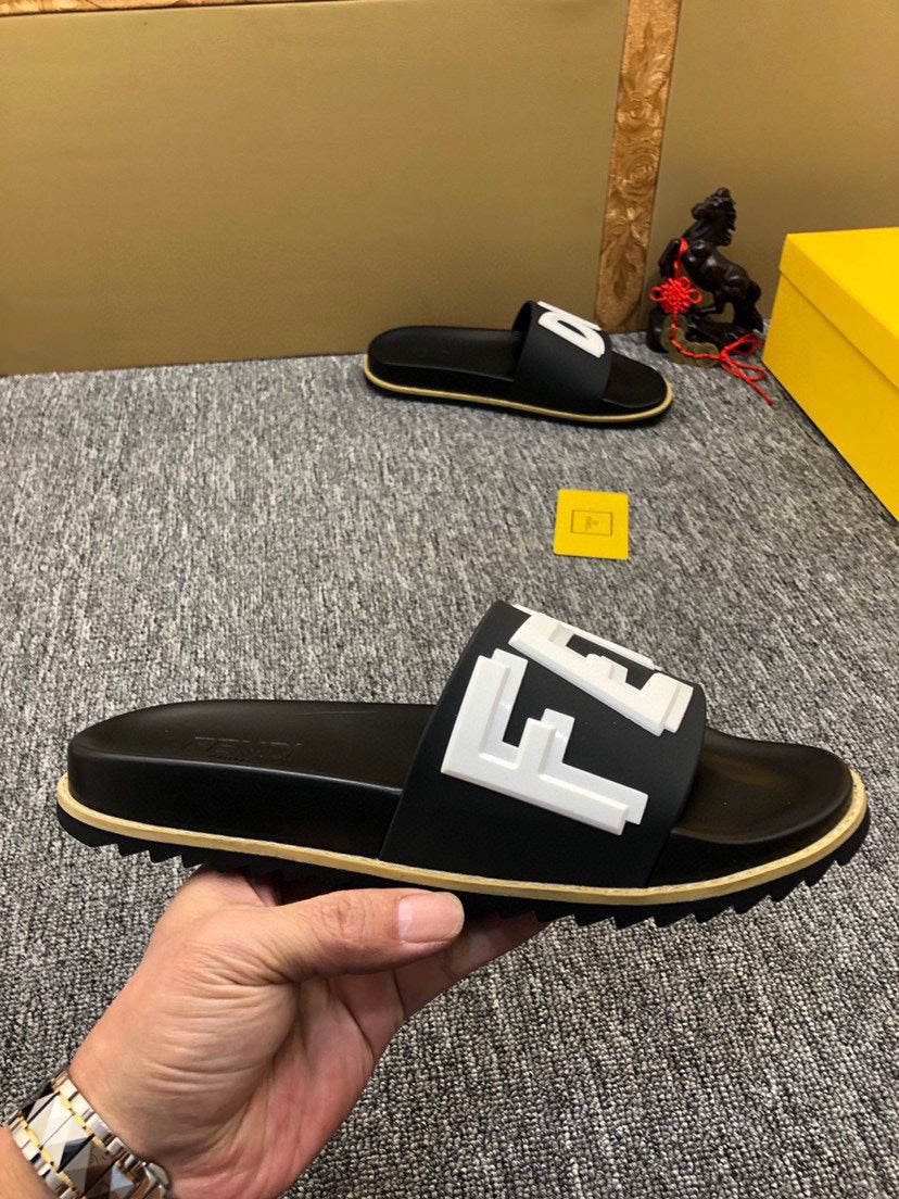 5XF106ZDE Stylish Slippers