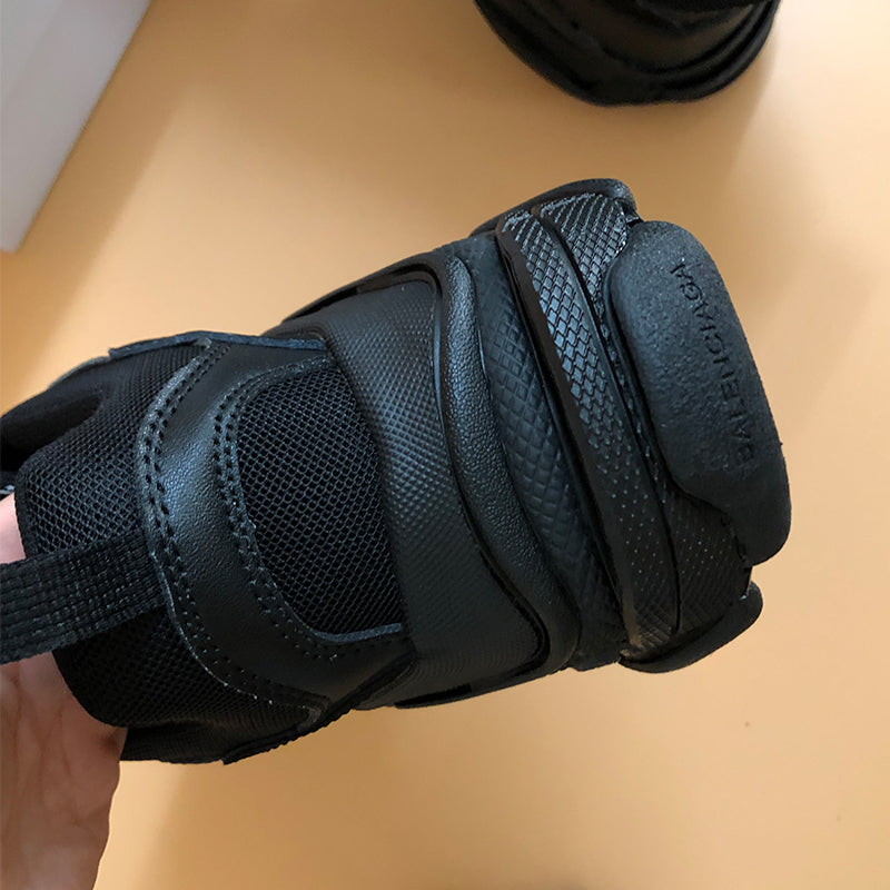 2J17ZDE Stylish Sneakers