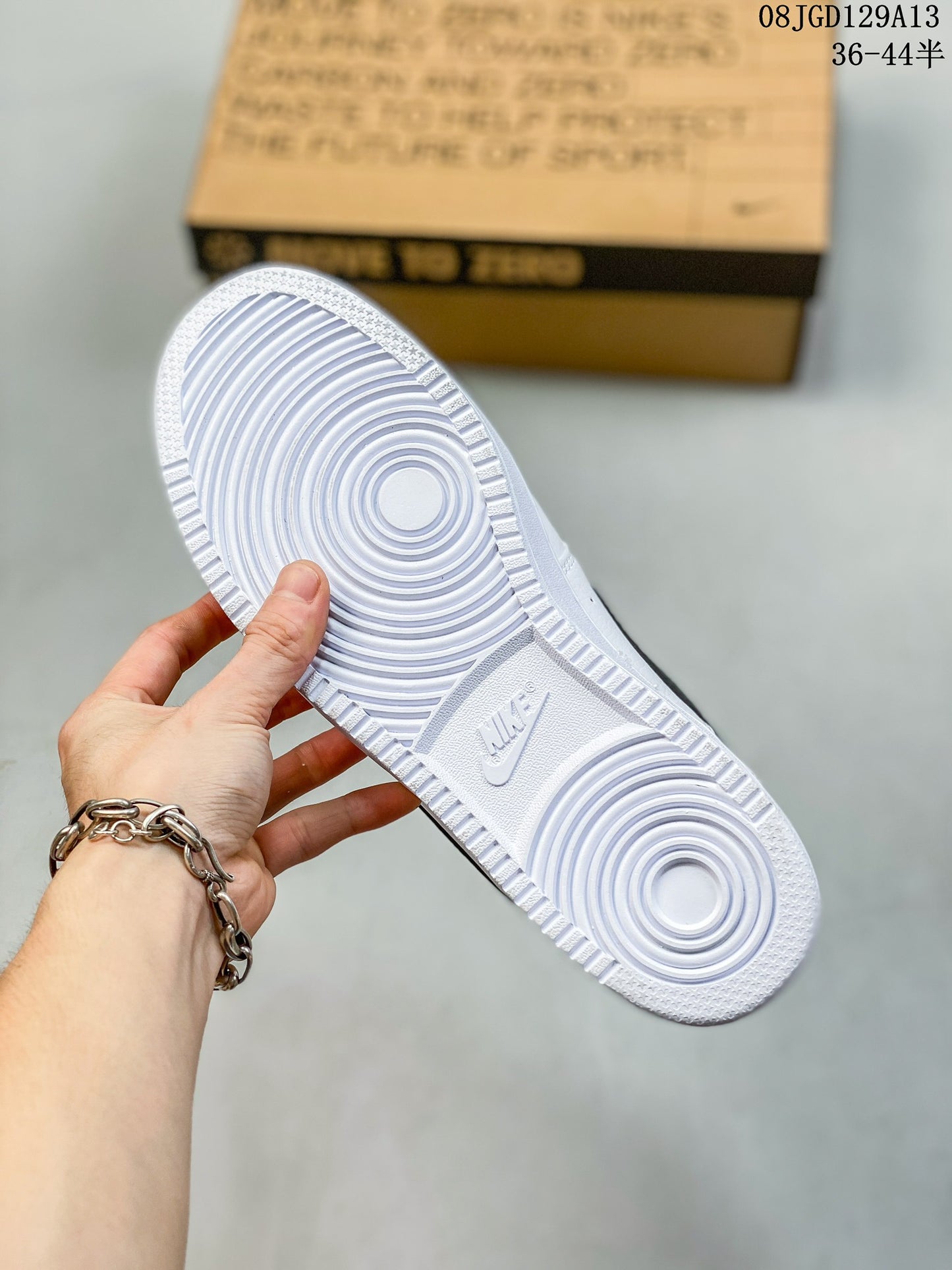 4YN41ZDE Stylish Sneakers (No Box, August-October Big Sale)
