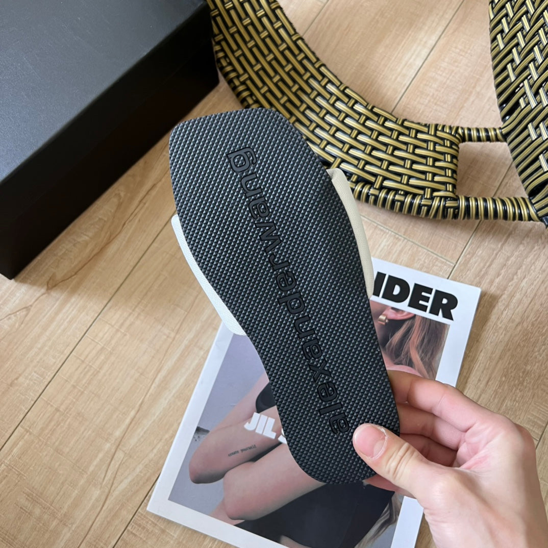 14A5ZDE Stylish Slippers