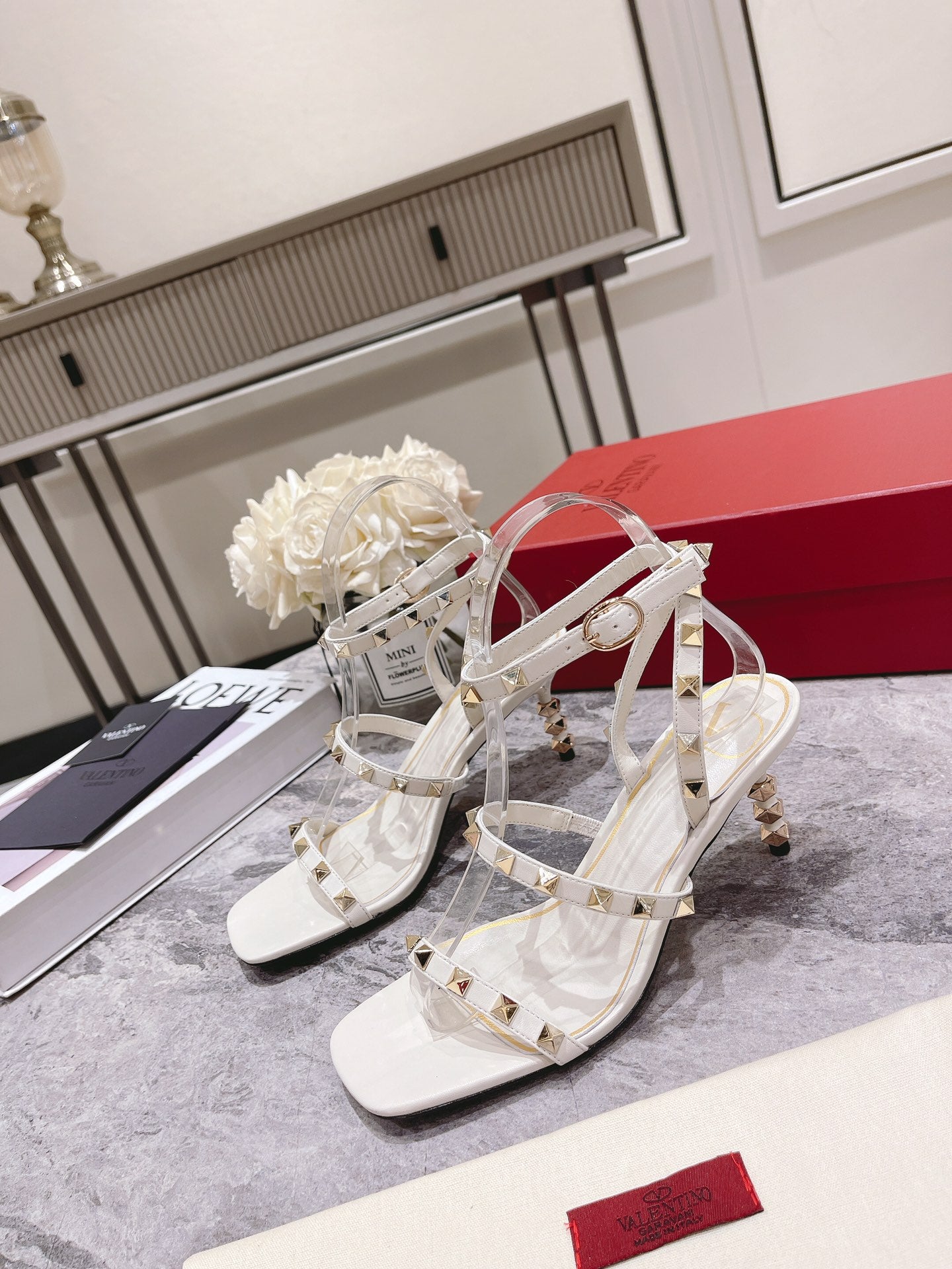 255QVL54ZDE Stylish leather High heels