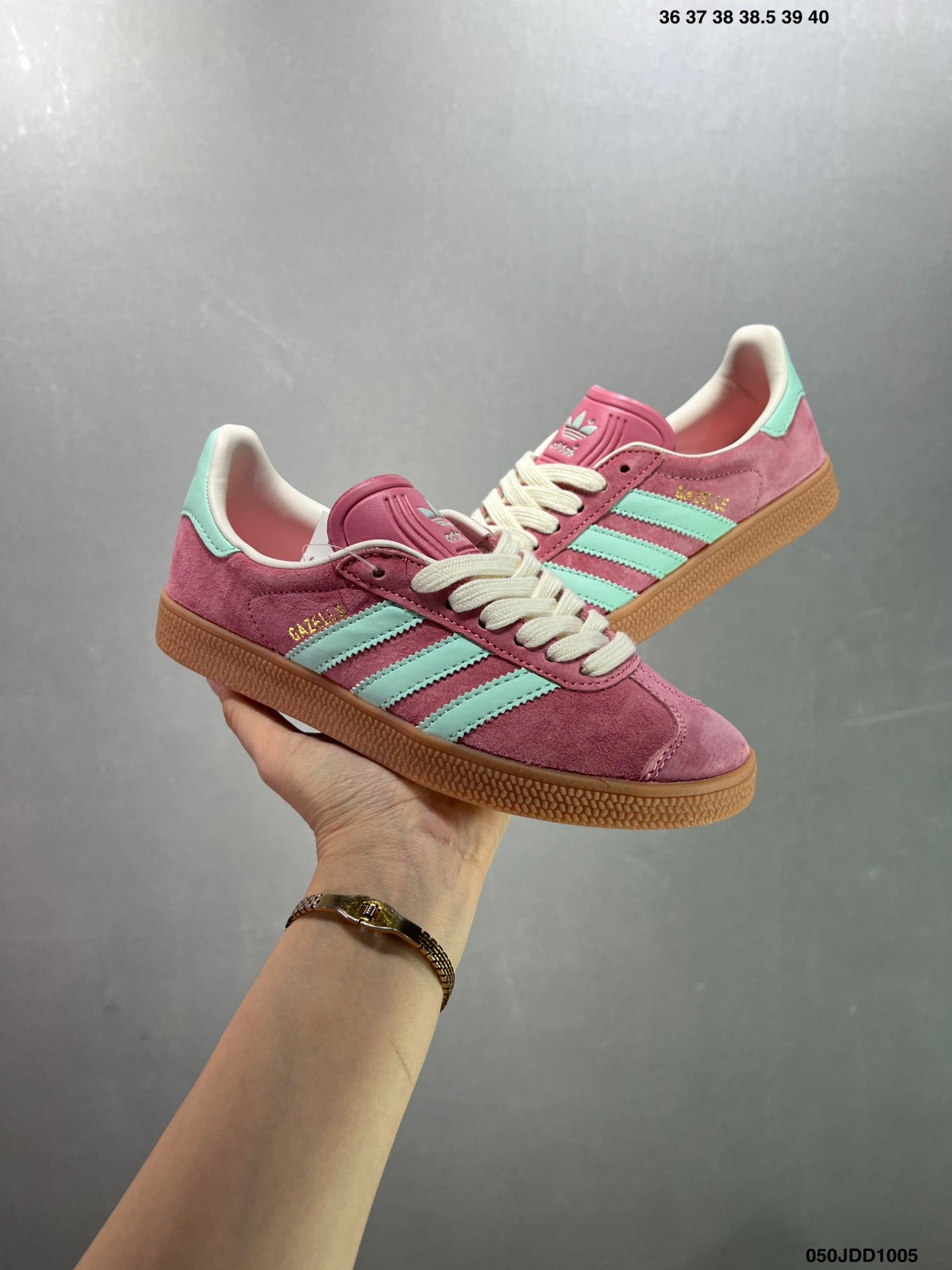 435ZA22ZDE Stylish shoes