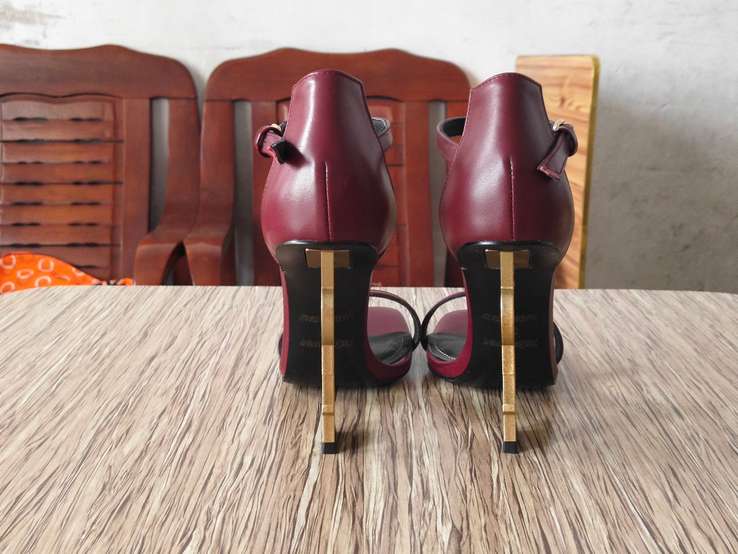 2XSL144ZDE Stylish leather high heels